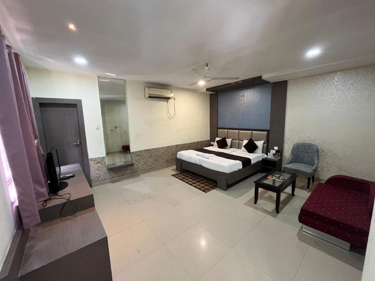 Hotel Pratap Residency Ранчи Экстерьер фото
